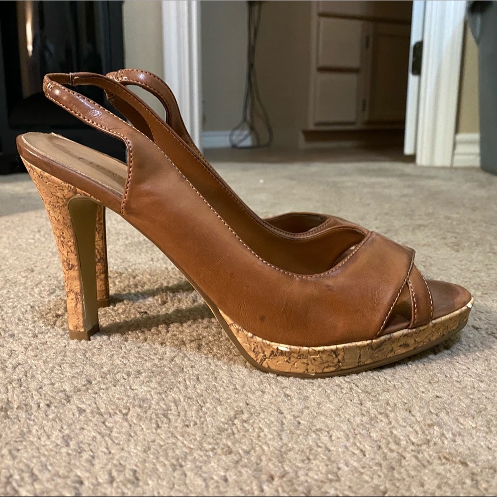 Sling back leather heels